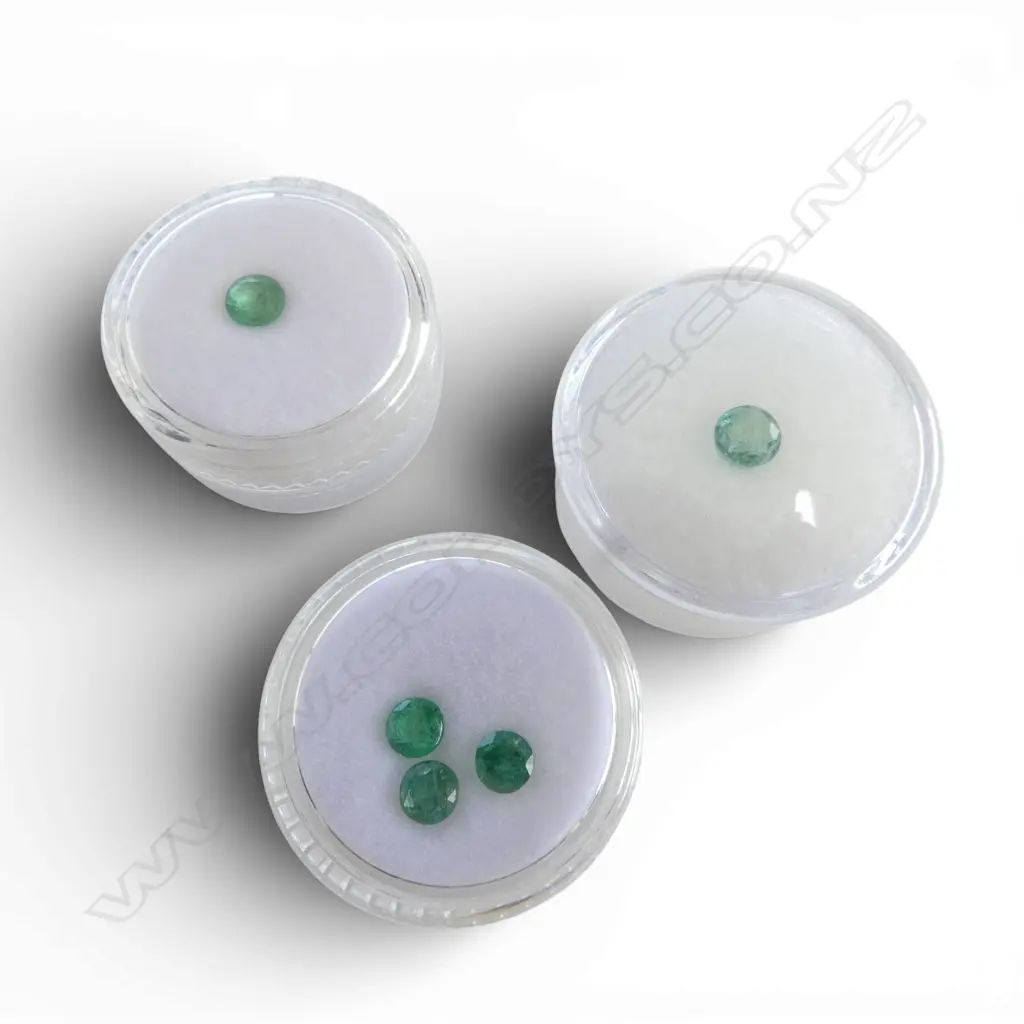 5 SML LOOSE EMERALDS Image 1++