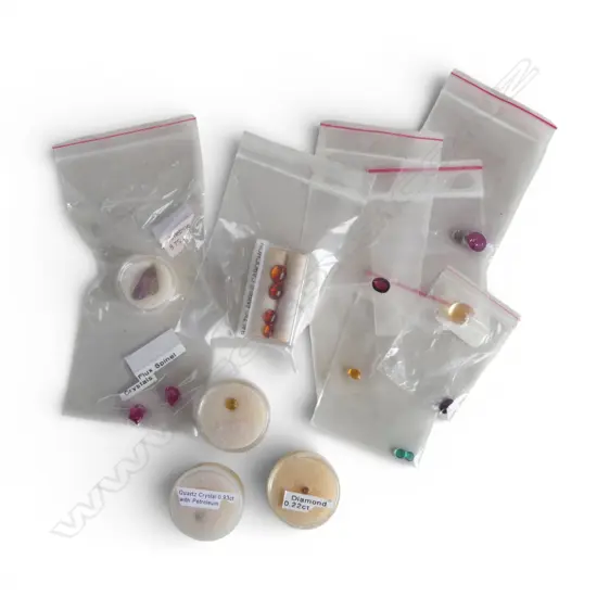 ASST. LOOSE GEMSTONES