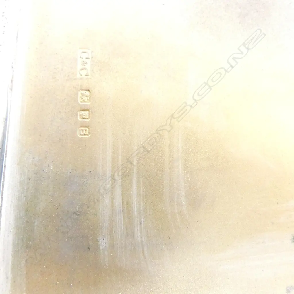 SILVER CIGARETTE CASE machine engraved London 1937. 135gms Image 1++