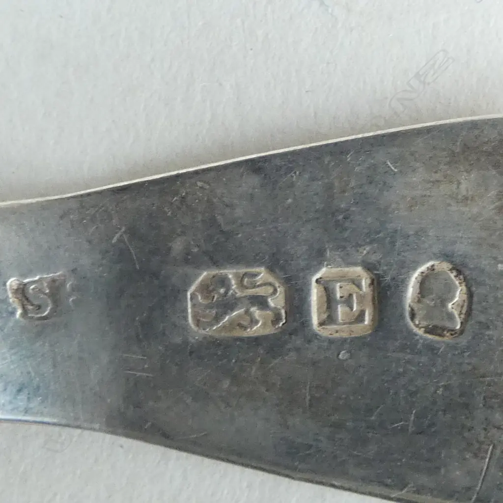 A George III silver tea caddy spoon scallop form bowl. London 1880 by Solomon Houghman 8.60gms repair to scallop shell bowl Image 1++