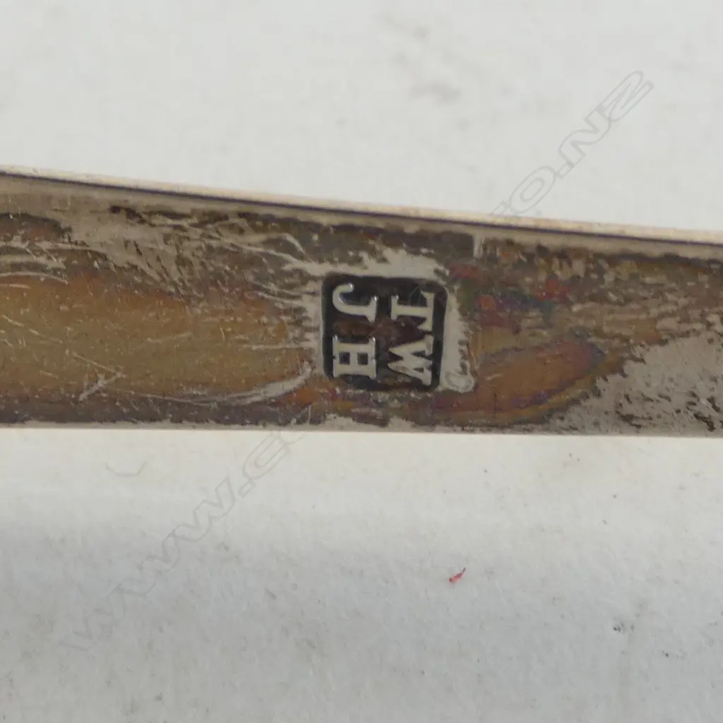 PR GEORGE III SILVER SUGAR TONGS London 1779 28gms Image 1++