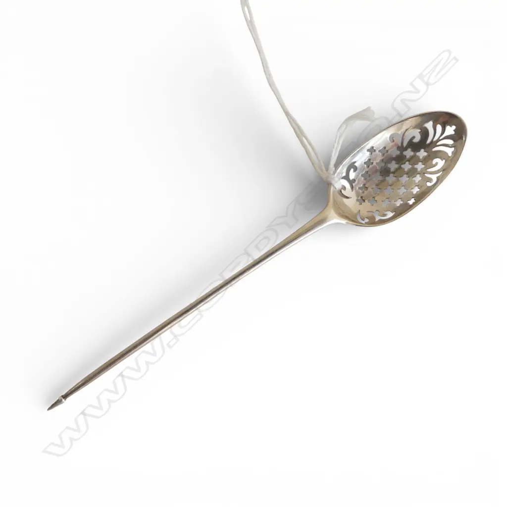 GEORGE III SILVER MOTE SPOON London 1802 or earlier. For the removal of tea leaves Image 1++