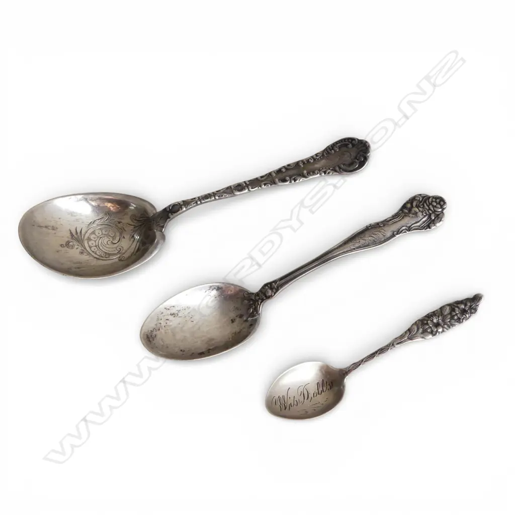 3 VINTAGE AMERICAN STERLING SILVER SPOONS 41gms Image 1++