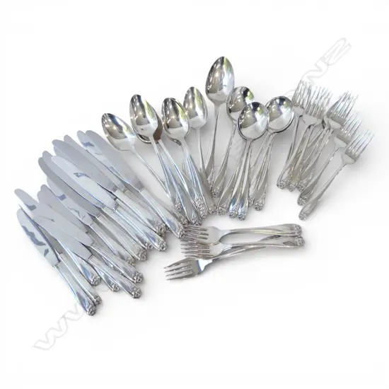 ROGERS BROS. DAFFODIL SILVER PLATE CUTLERY