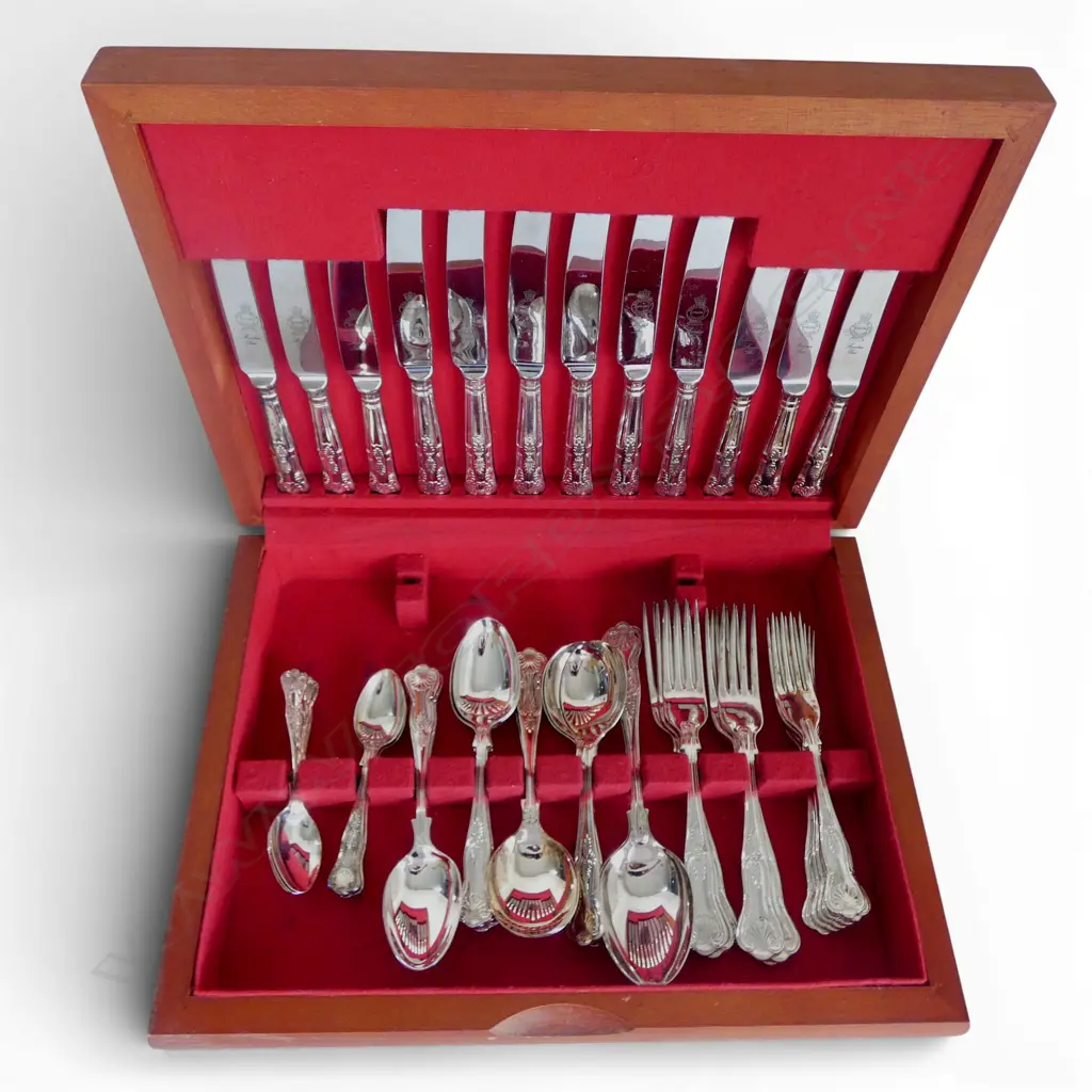 VINTAGE CANTEEN SHEFFIELD EPNS KINGS PATTERN CUTLERY SERVICE 6 place. Knives w stainless steel blades. As new Image 1++
