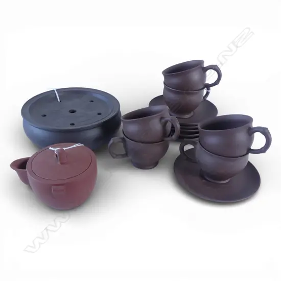 CHINESE YIXING POTTERY TEAPOT + 6 CUPS & SAUCERS + LIDDED TEA TRAY goldfish decoration Dia.170mm 