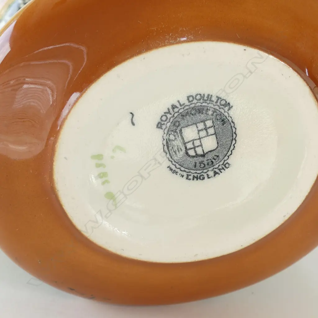 5 ROYAL DOULTON JUGS H.190mm Image 1++