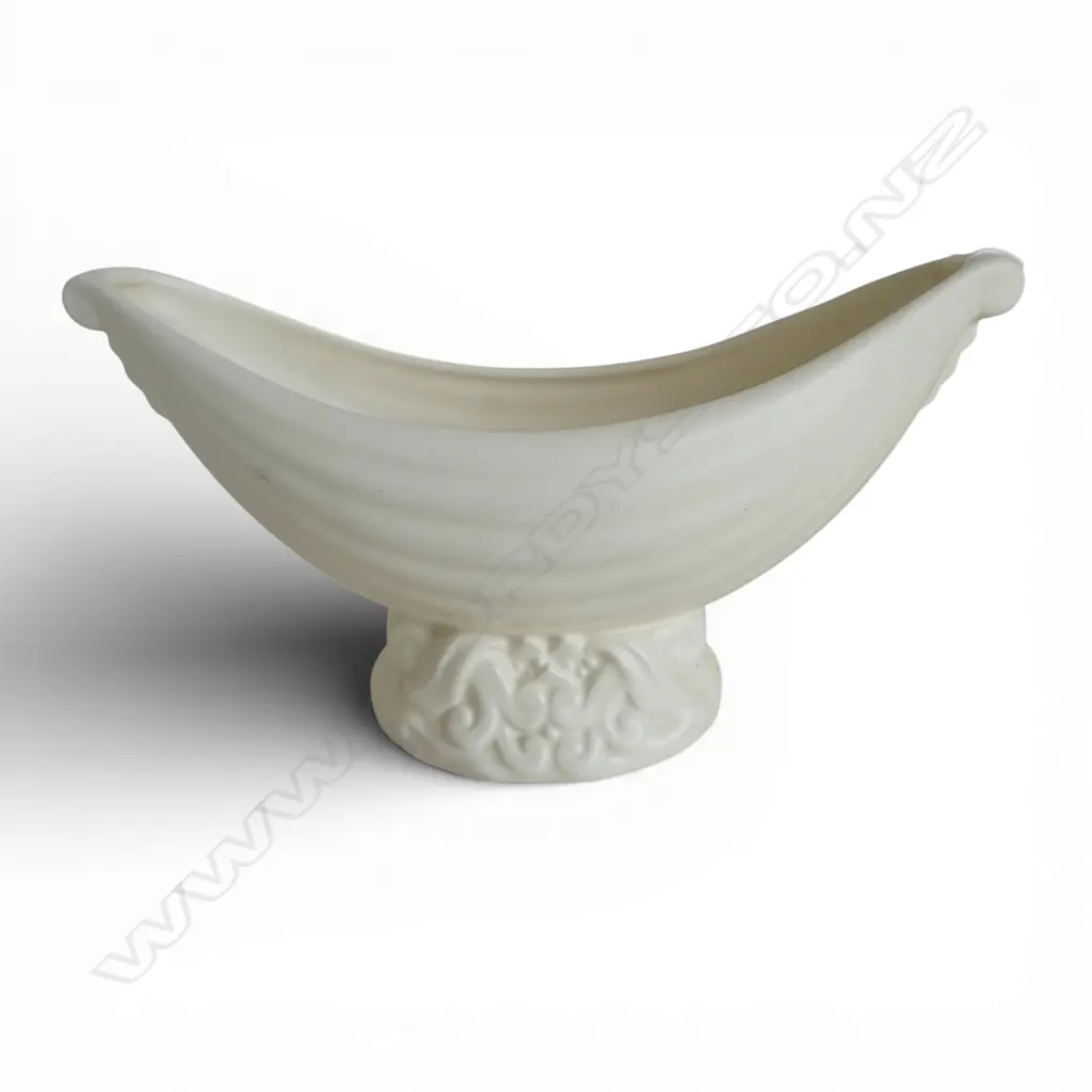 CROWN LYNN 'BOAT' shaped MANTLE VASE, H.155 x 300mm, tiny chip to foot Image 1++