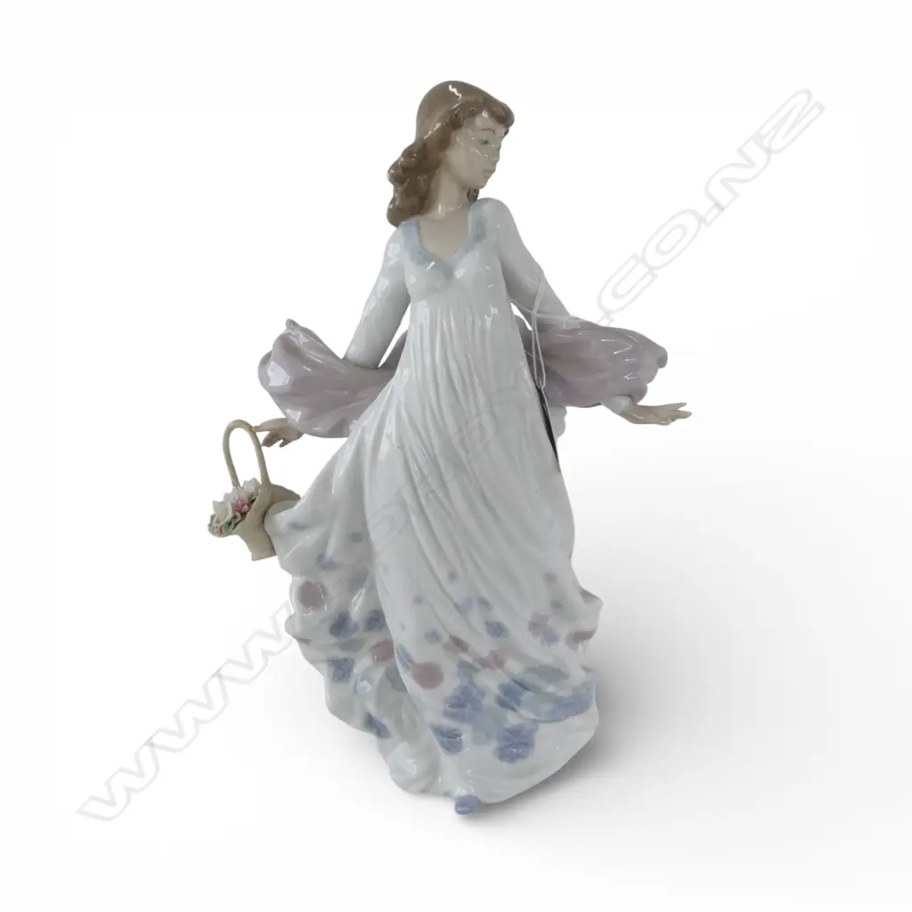 LLADRO FIGURINE SPRING SPLENDOR H.300mm Image 1++