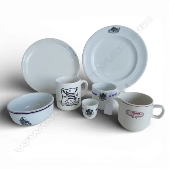 7 PCES CROWN LYNN with Māori & NZ themed logos. Pr huia + 'Kia Toa Kia Ngakau Nui' + whare with 'Tu Au Au' etc