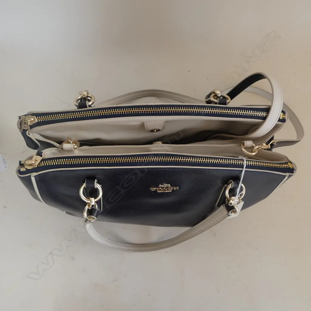 COACH HANDBAG W.400mm MADE IN VIETNAM Image 1++