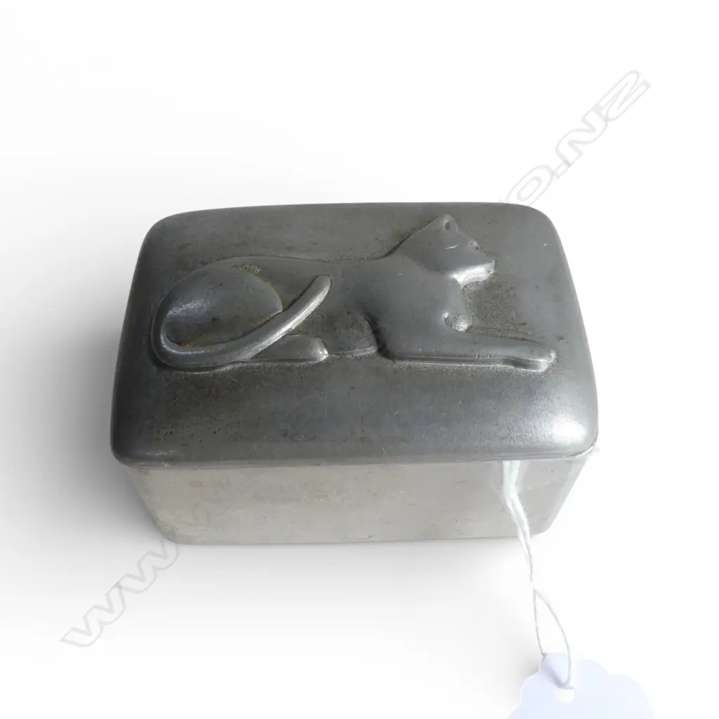 PEWTER TRINKET BOX with raised cat to lid 'Seagul Pugwash Fine Pewter Canada' W.75mm Image 1++