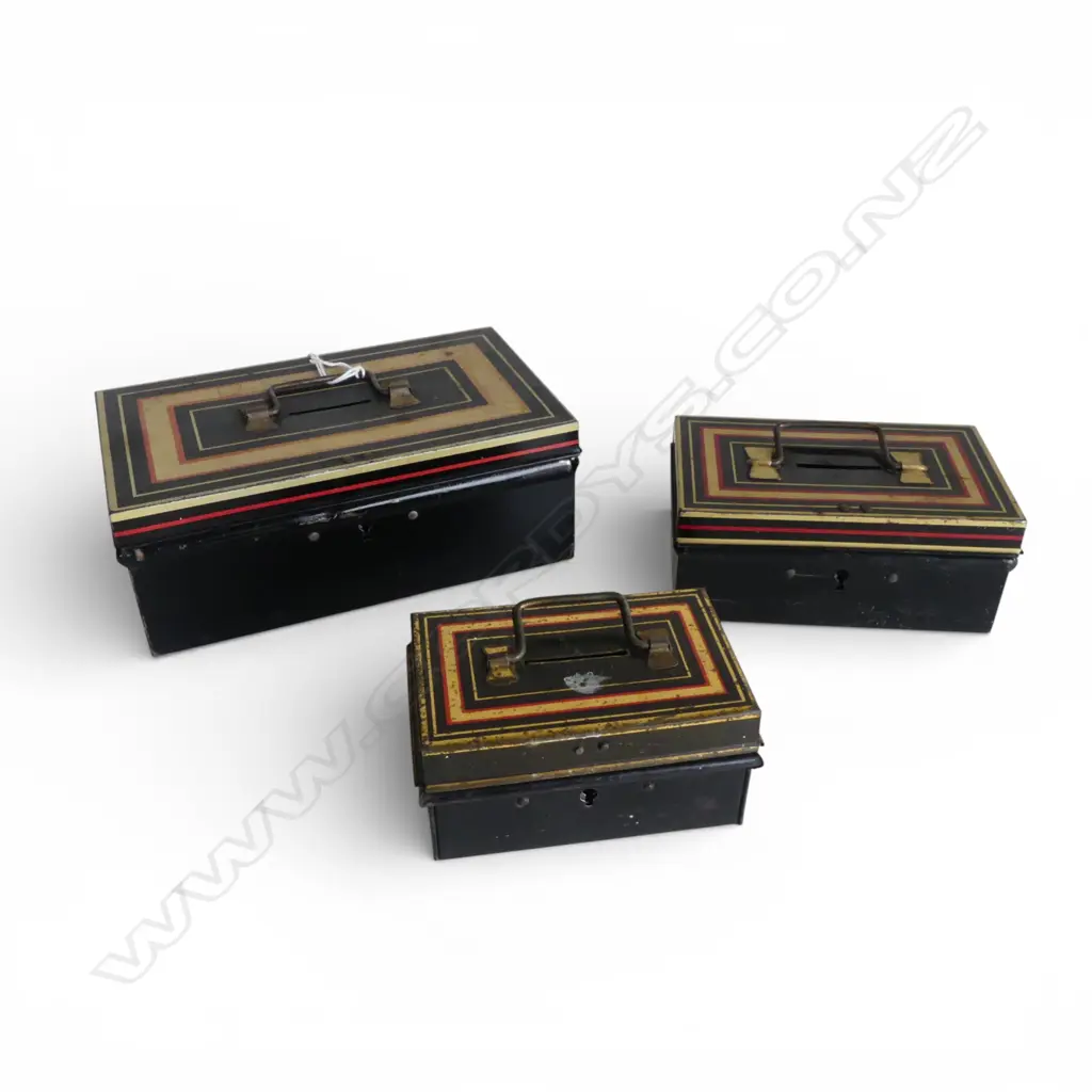 SET OF 3 GRADUATED VINTAGE ENGLISH 'CHAD VALLEY' MONEY TINS Image 1++