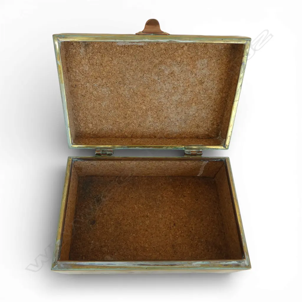 A hammer finished brass hinged lid box with copper handle W.180mm Image 1++