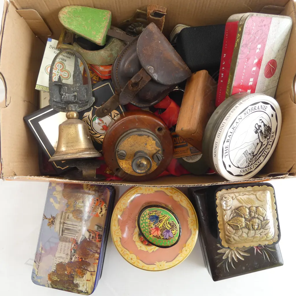 ASST. ITEMS; OLD TINS ETC Image 1++