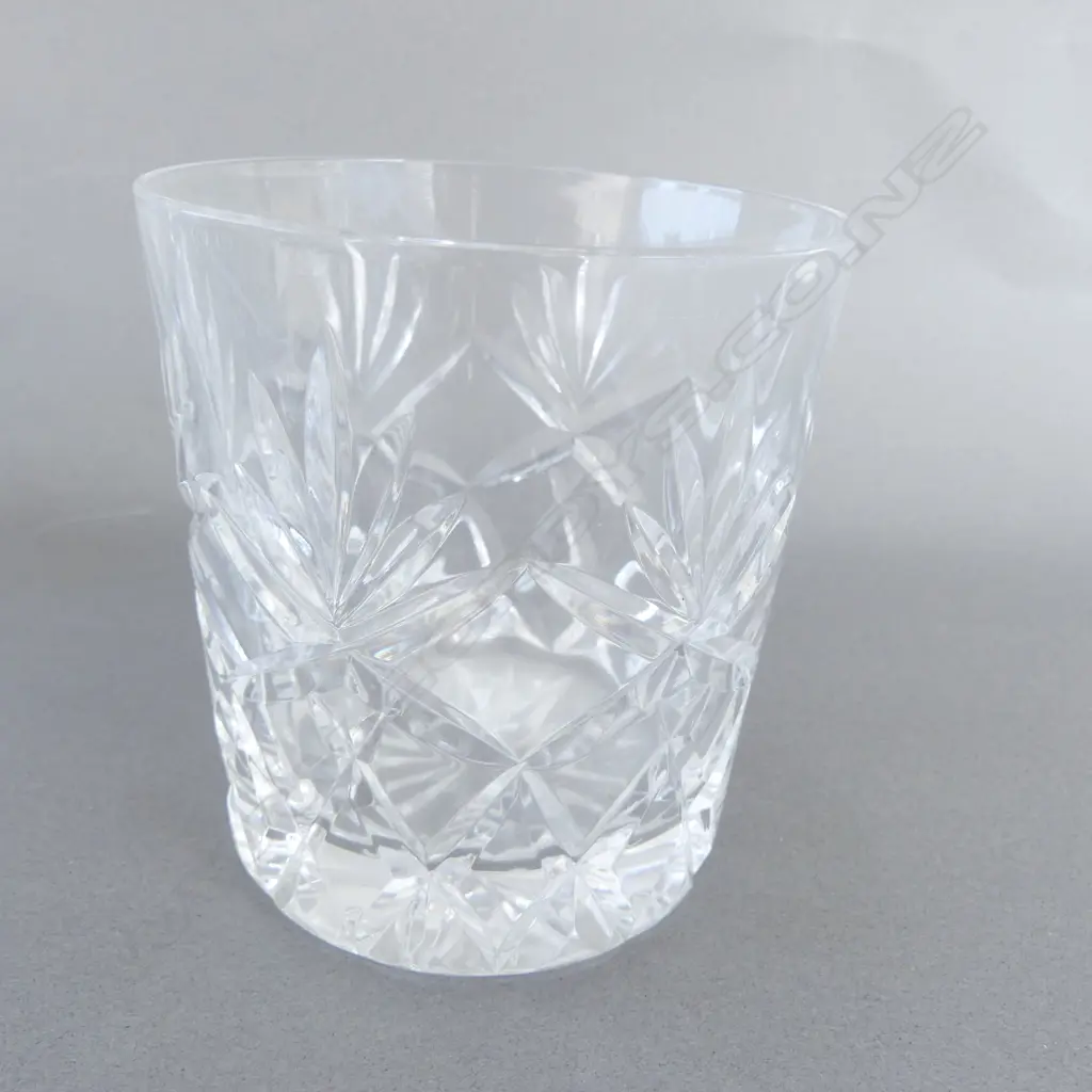 SET 4 CRYSTAL TUMBLERS H.85mm. Dia.80mm. + 2  slightly different & fractionally larger Image 1++
