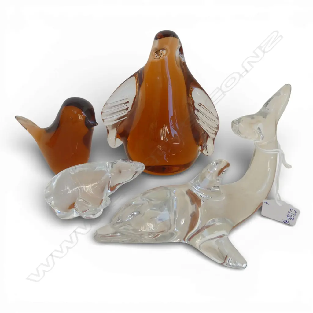 4 ART GLASS SCULPTURES: 2 Amber glass Wedgwood pces(penguin H.135mm) + Villeroy & Boch dolphin L.145mm +  Hadeland bear Image 1++
