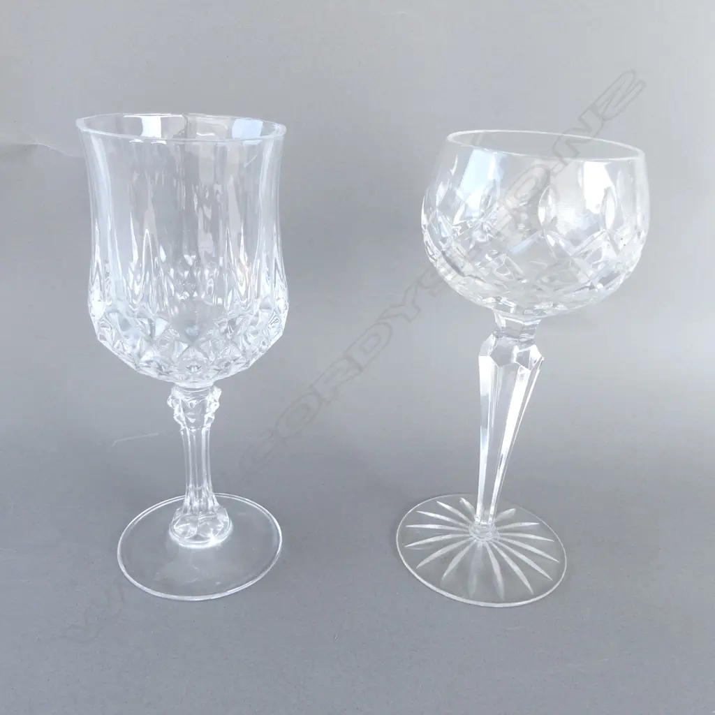 10 CRYSTAL WINE GLASSES + 4 GLASS WINE GLASSES Image 1++