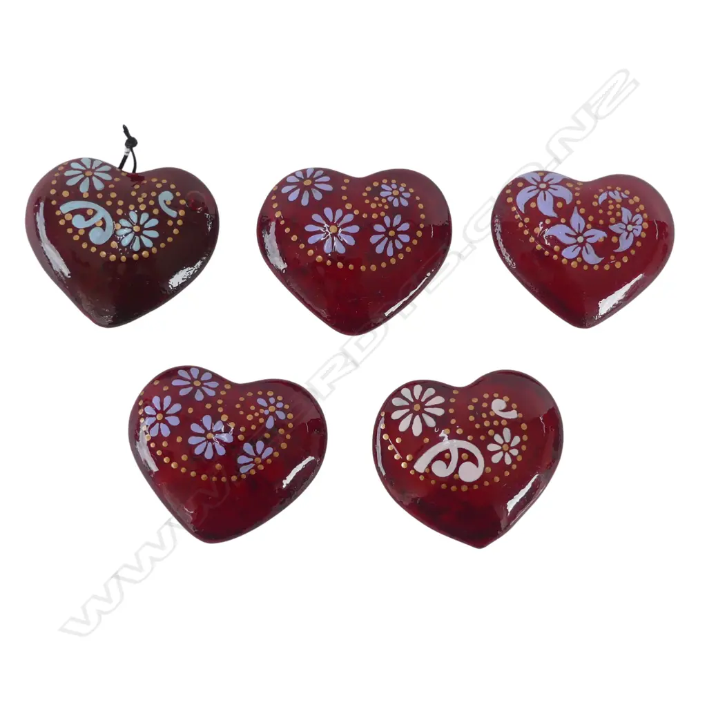 5 KEUM SUN LEE SML CERAMIC HEARTS, L.65mm, wall hanging Image 1++