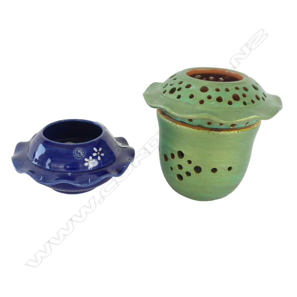 2 KEUM SUN LEE CERAMIC TEALIGHT HOLDERS  Image 1++