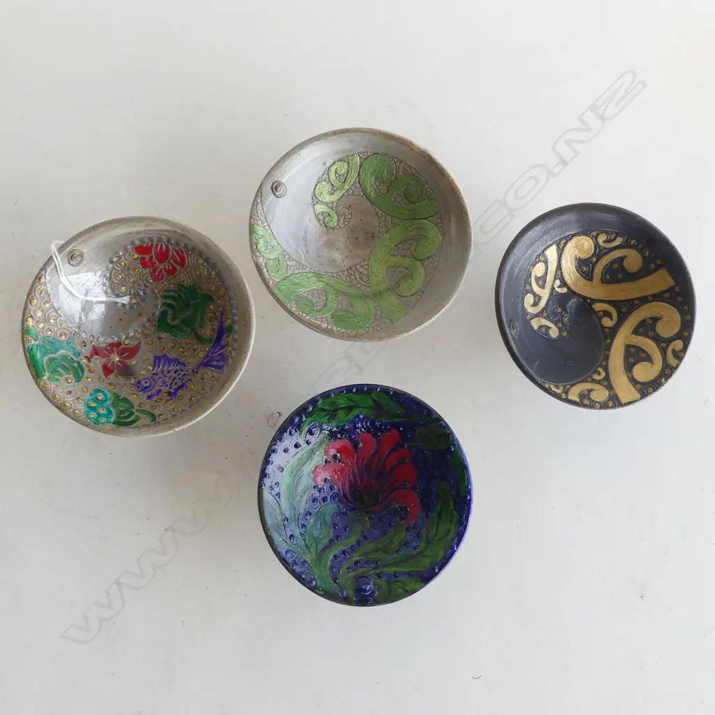 4 KEUM SUN LEE SML PEDESTAL BOWLS, H.60mm x Dia.100mm Image 1++