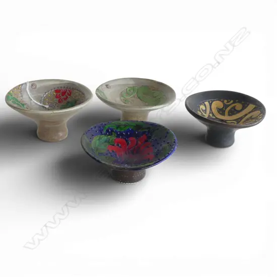 4 KEUM SUN LEE SML PEDESTAL BOWLS, H.60mm x Dia.100mm