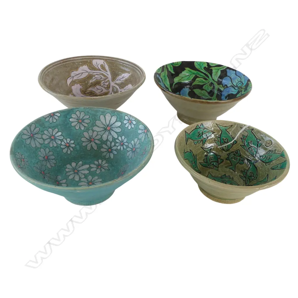 4 KEUM SUN LEE DECORATED BOWLS, H.80mm x Dia.180-200mm, unglazed decorative only Image 1++