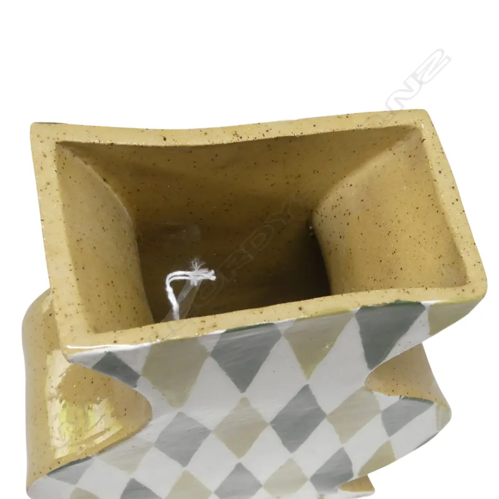 HARLEQUIN IN GREEN SCULPTURAL JUG H.330mm Image 1++