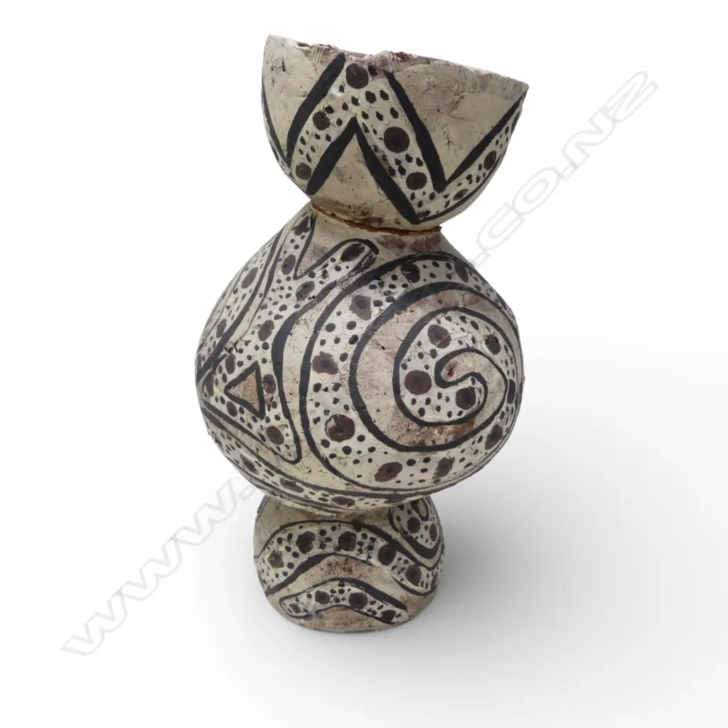 DOUBLE GOURD FORM CERAMIC VASE ON BASE with painted decoration H.350mm Image 1++