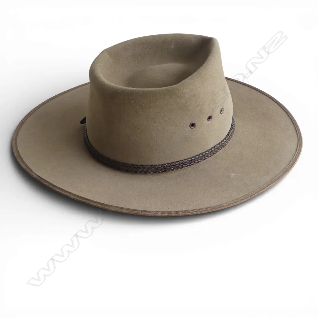 AKUBRA 'CATTLEMAN' FELT HAT MADE IN AUSTRALIA SIZE 55 Image 1++