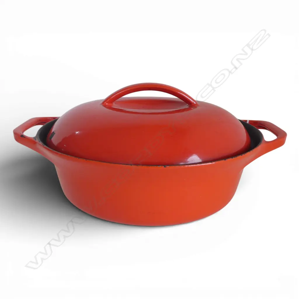 WATERFORD IRELAND CAST IRON & RED ENAMEL OVEN W.300mm... Image 1++