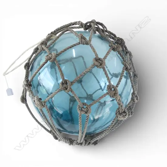 GLASS FISHING FLOAT w. NETTING 350mm dia