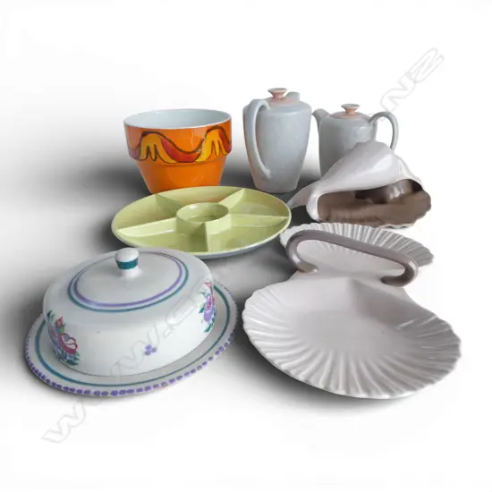 ASST. VINTAGE POOLE, DELPHIS POT frit to rim