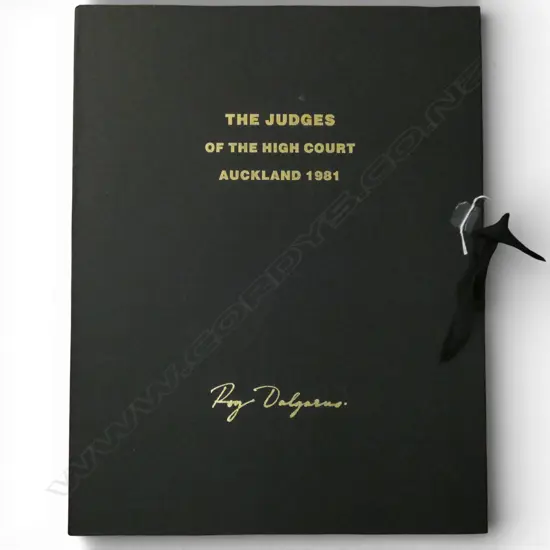 ROY DALGARNO 'THE JUDGES OF THE AUCKLAND HIGH COURT 1981' 10 ENGRAVINGS + COVER SHEET IN FOLIO 52/100 520x400mm...