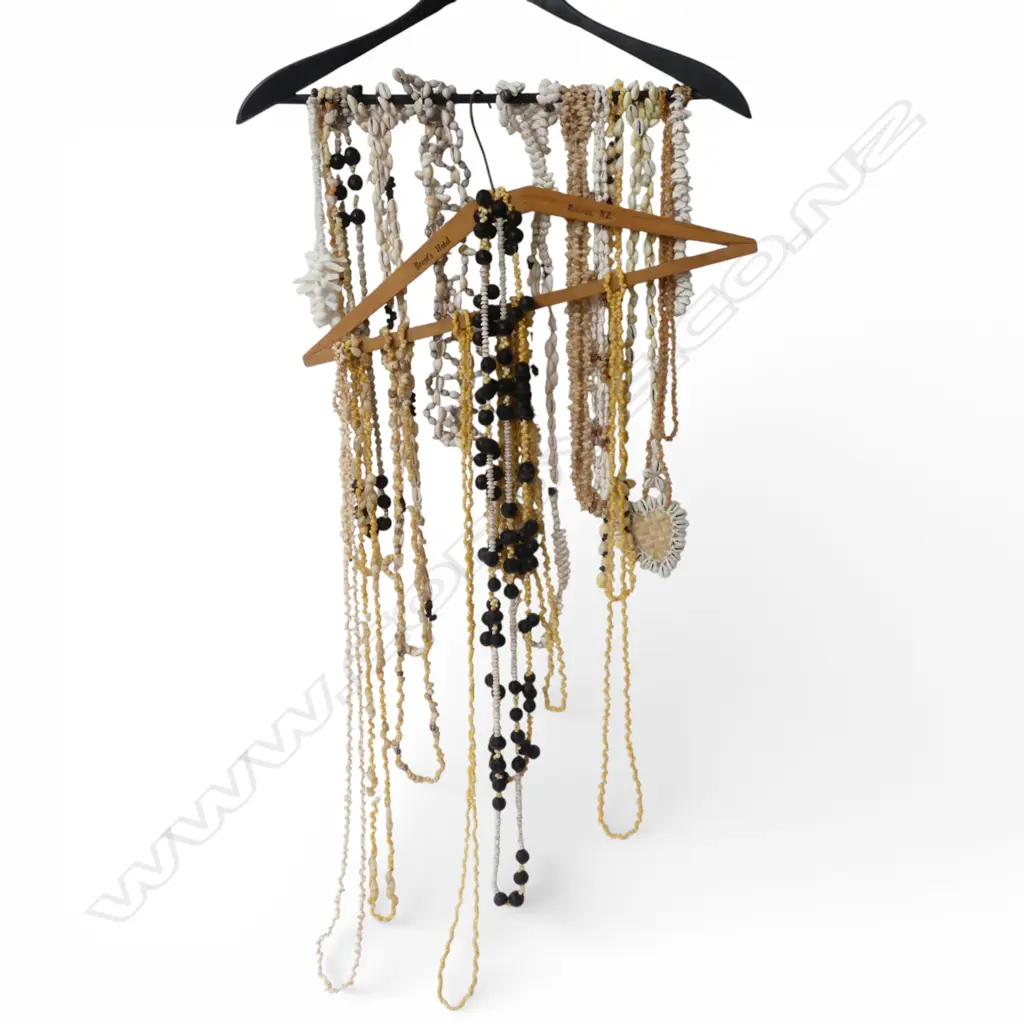 ASST. SHELL NECKLACES Image 1++