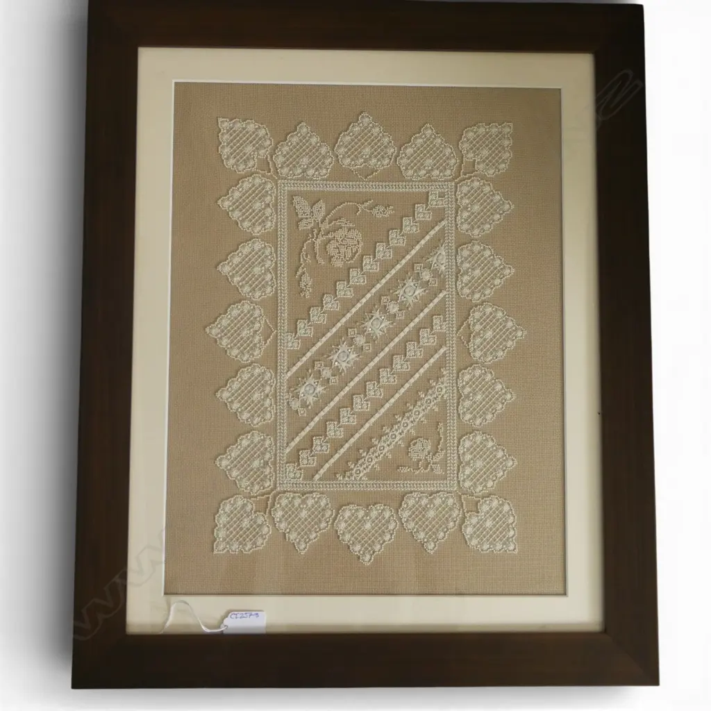 FRAMED LACE EMBROIDERY 435x330mm Image 1++