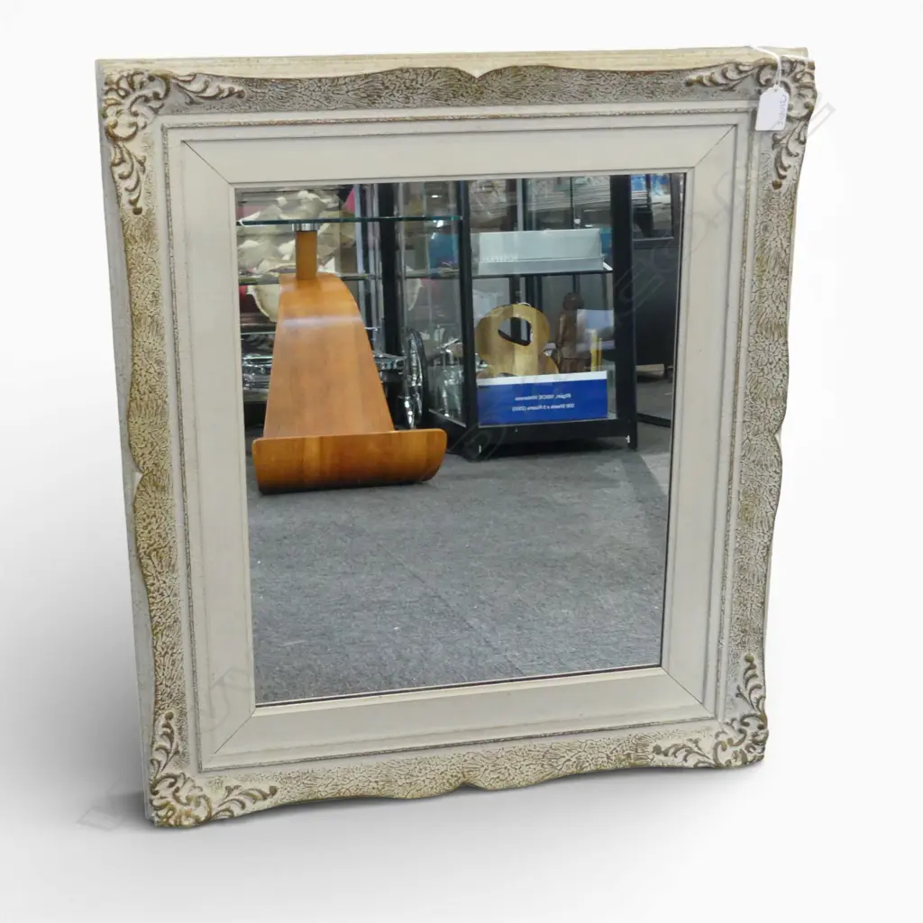 MIRROR 630x560mm Image 1++