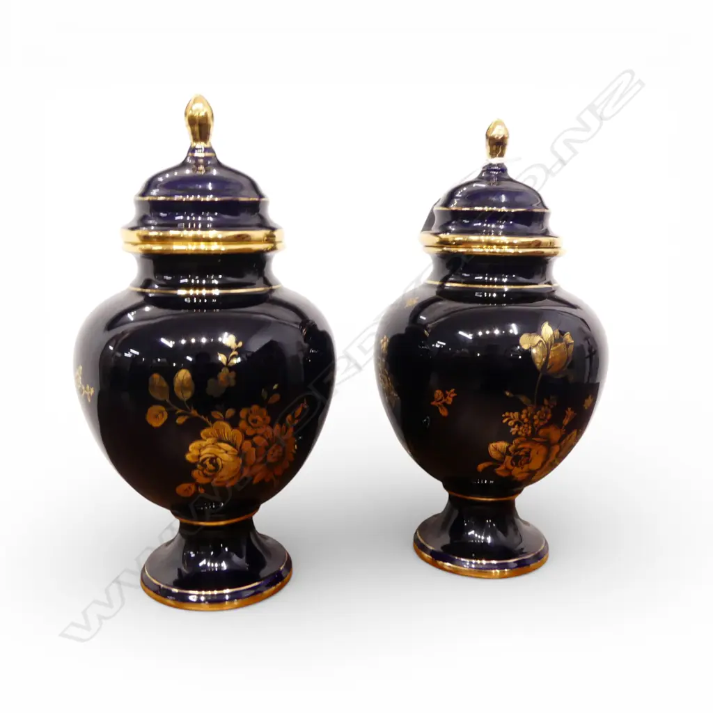 PR BLUE CERAMIC LIDDED VASES H.325mm Image 1++