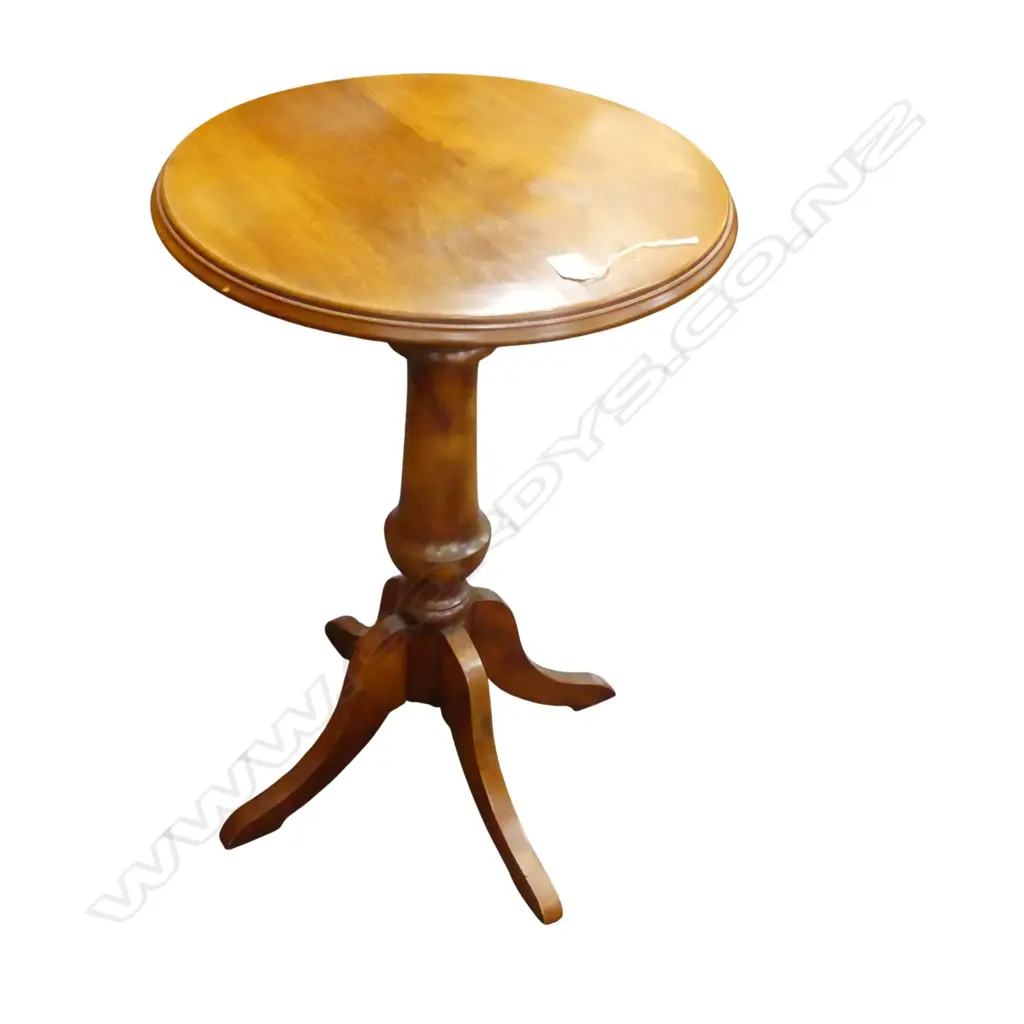 A GOOD NZ COLONIAL KAURI WINE TABLE  TURNED COLUMN AND 4-WAY BASE. DIA. 450. h.665mm Image 1++