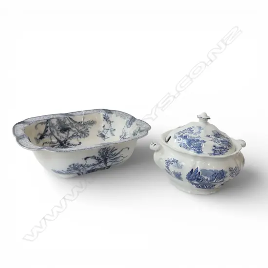 RIDGEWAY SOUP TUREEN (NO LADLE) - COACHING DAYS PATTERN WITH DOULTON BURSLEM BLUE AND WHITE BASIN