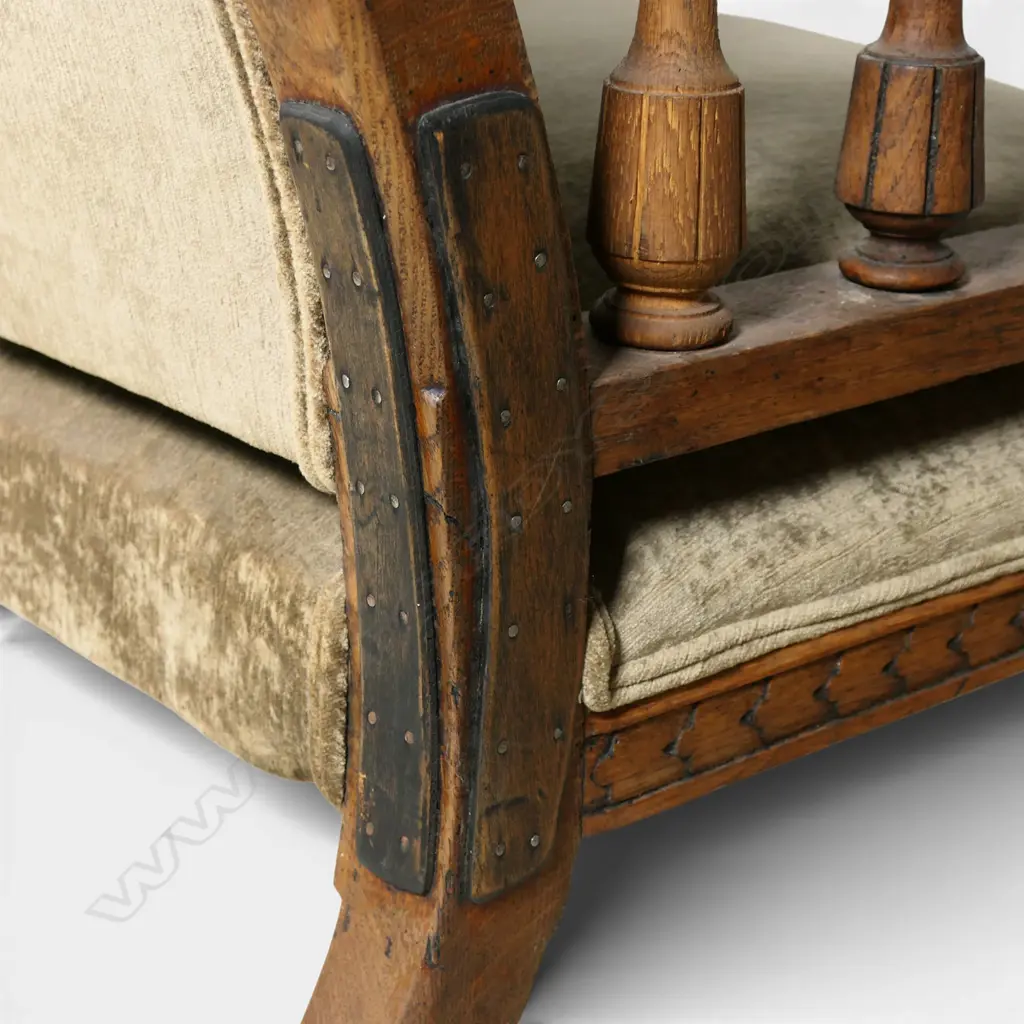 A 19thC upholstered oak settee, Image 1++