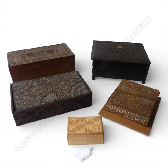 5 CARVED WOODEN BOXES W.215mm