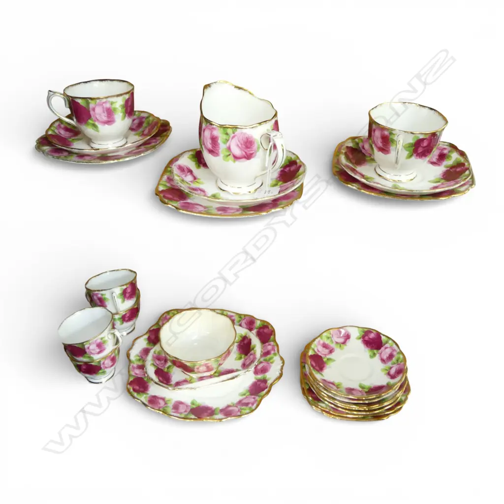 24 PCE ROYAL ALBERT OLD ENGLISH ROSE TEA SET Image 1++