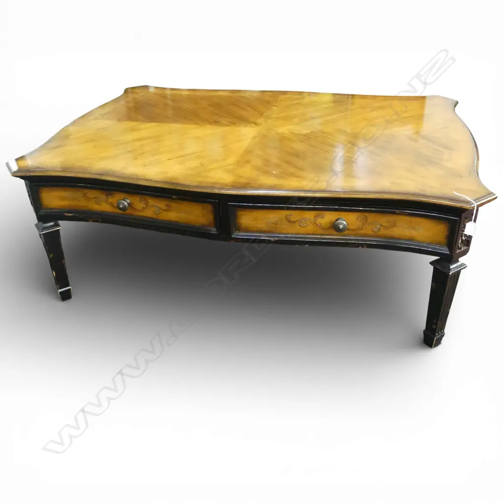 LG COFFEE TABLE 1370x970x510mm Image 1++