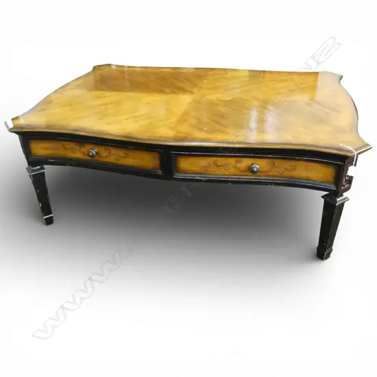 LG COFFEE TABLE 1370x970x510mm