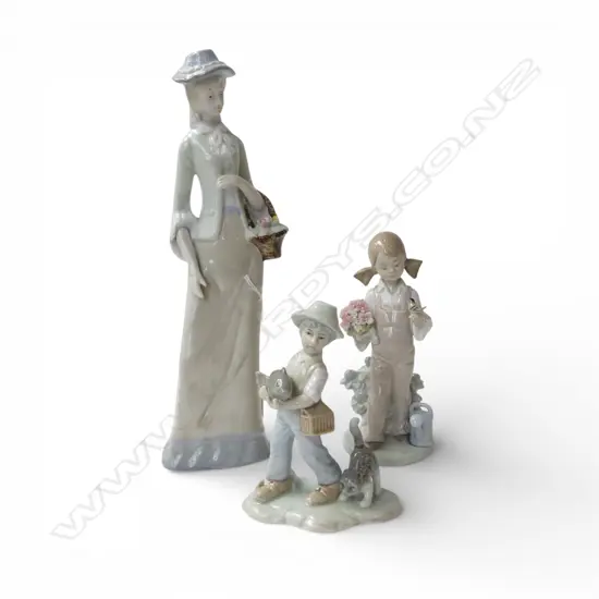 LLADRO FIGURINE 'SPRING' PLUS TWO OTHER LLADRO STYLE FIGURINES 320 mm(H) FAULT