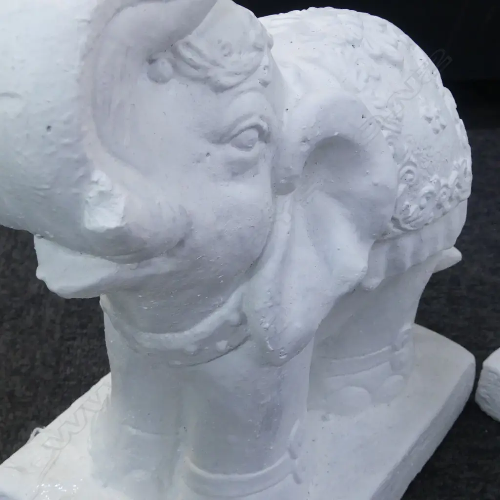 2 ELEPHANTS  Image 1++