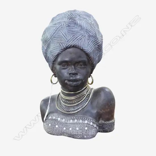 FEMALE BUST H.360mm