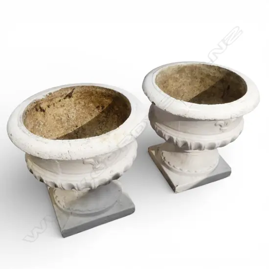 PR WHITE PAINTED CONCRETE PLANTER URNS H.355mm, 370mm dia