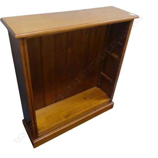 NZ COLONIAL KAURI BOOKSHELF WITH THREE ADJUSTABLE SHELVES 1065 x 345 x 1165mm